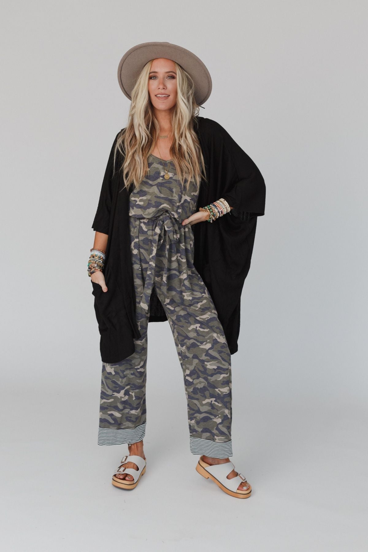 The Nest Boho Essential Hooded Ribbed Sweater - Black