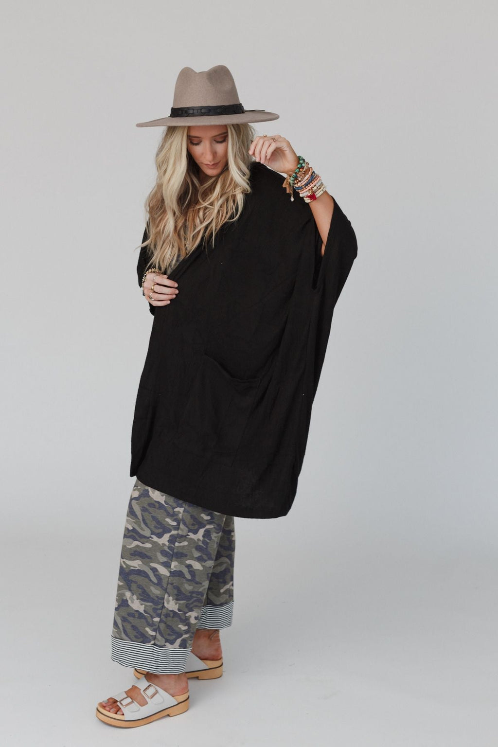 The Nest Boho Essential Hooded Ribbed Sweater - Black