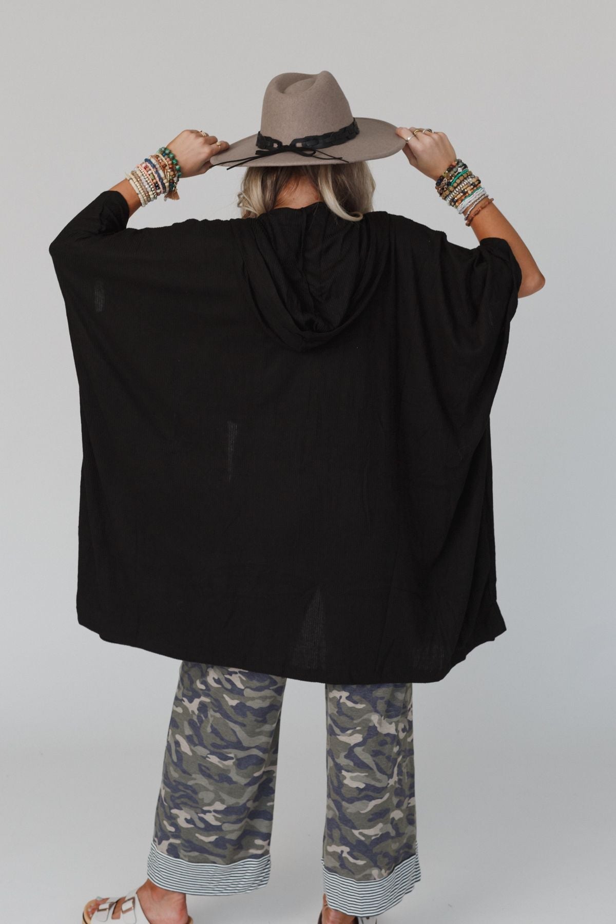 The Nest Boho Essential Hooded Ribbed Sweater - Black