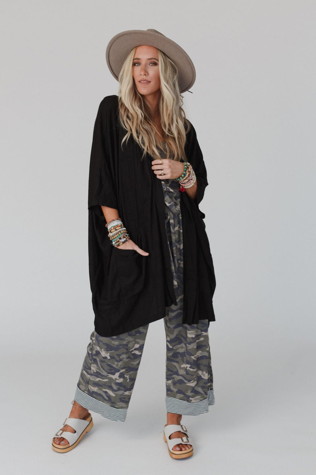 The Nest Boho Essential Hooded Ribbed Sweater - Black